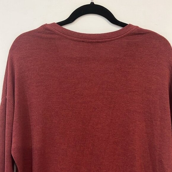 Aritzia Wilfred Free v-neck Oversized Burhundy Red jersey tee size XS - Picture 7 of 10